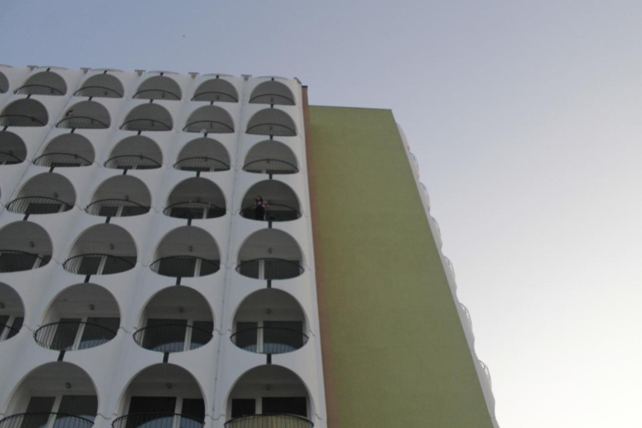 Vizparti Apartman Siofok Luaran gambar