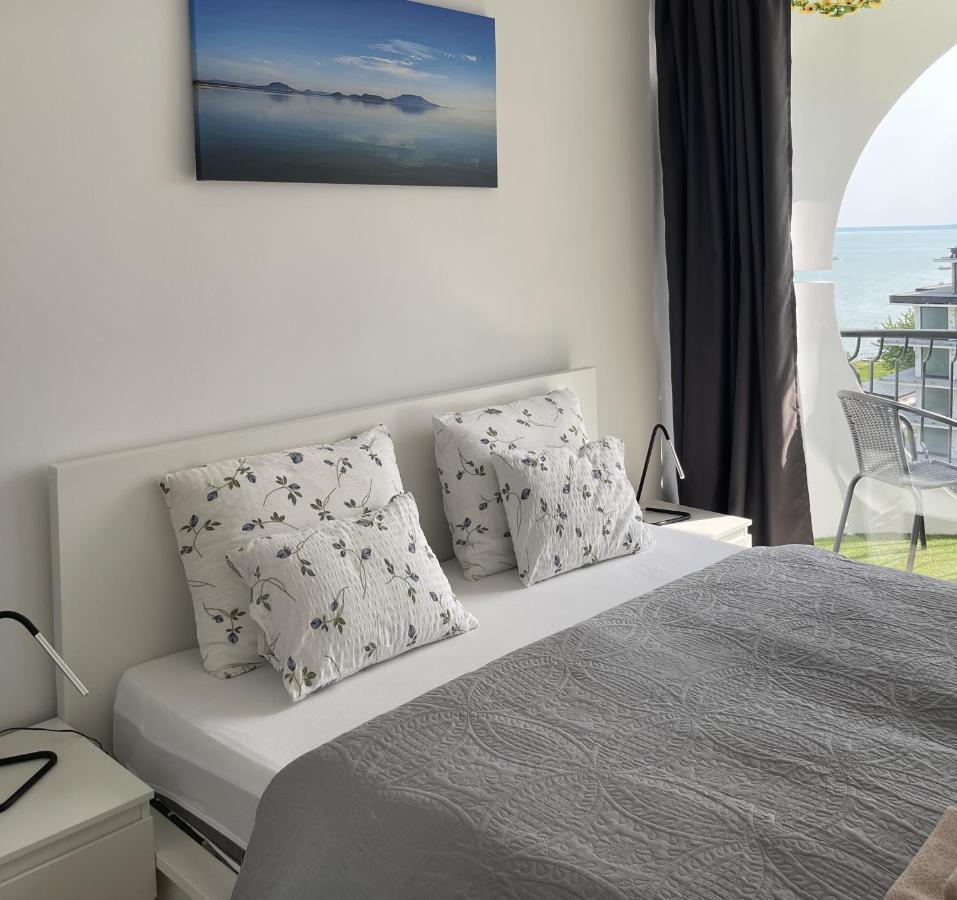 Vizparti Apartman Siofok Luaran gambar