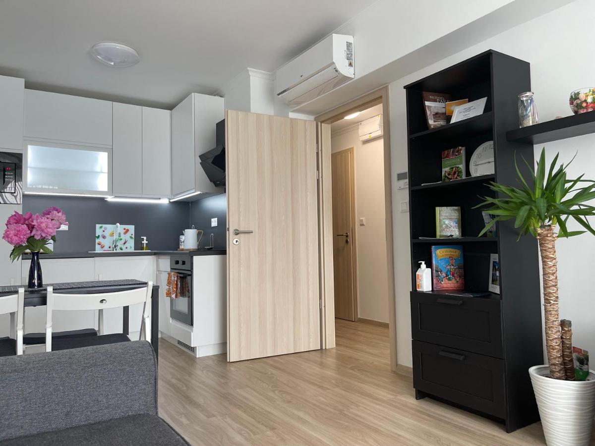 Vizparti Apartman Siofok Luaran gambar